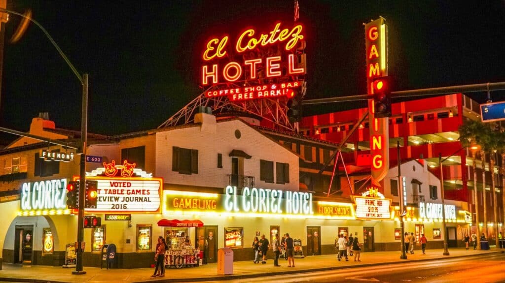 Things to Do in Vegas - The Parlour at El Cortez