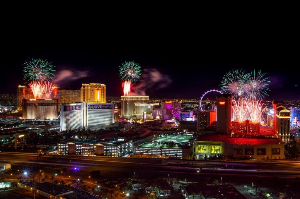 Fremont Street Experience to celebrate New Year's Eve with 80s and